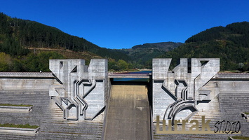Sculpture-Dam