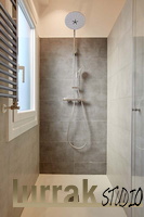 Shower-Apartament-San-Sebastian