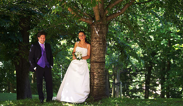 A wedding couple in Miramar Park of San Sebastian, Basque Country